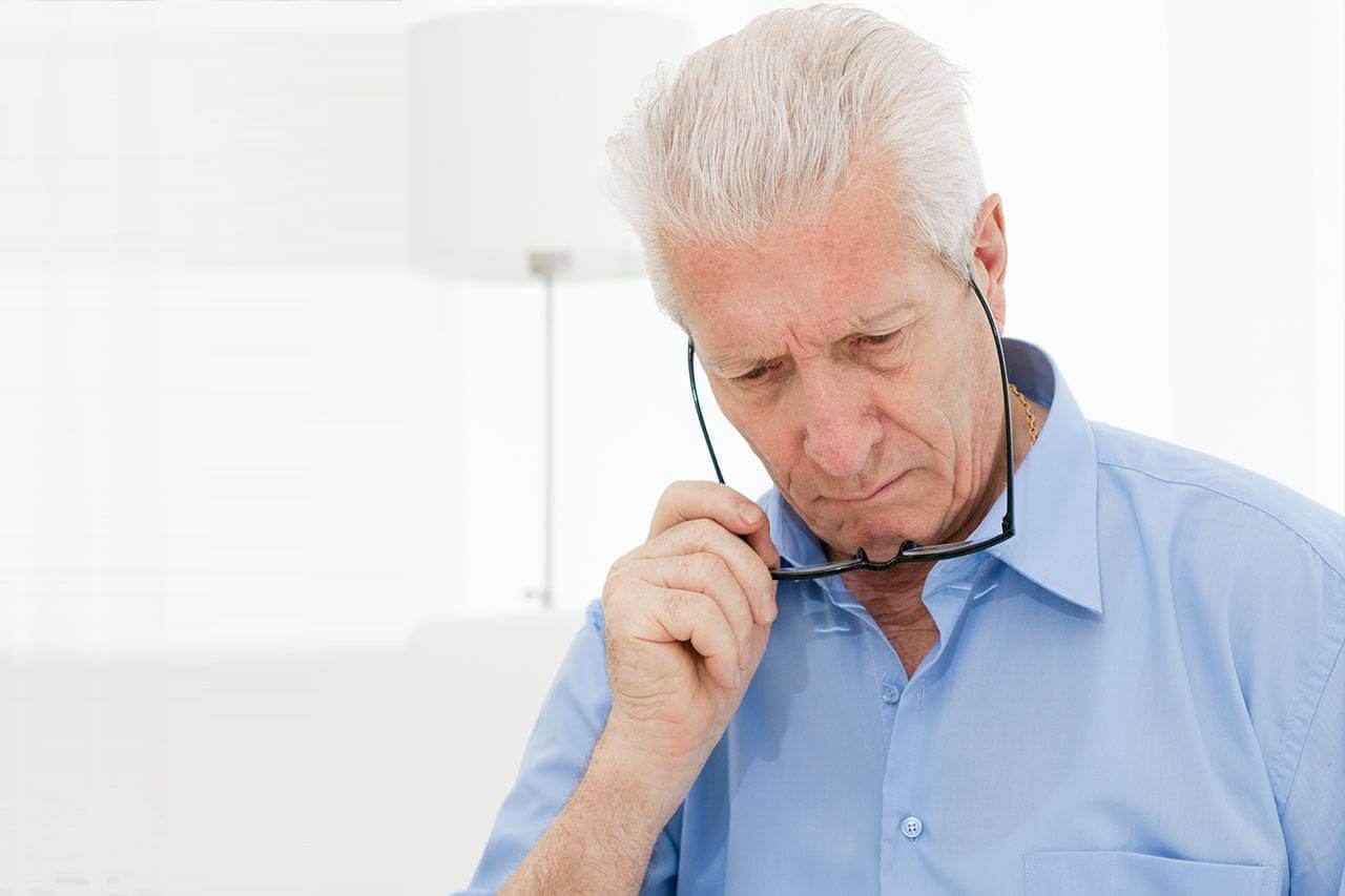 senior difficulty reading 1280×853